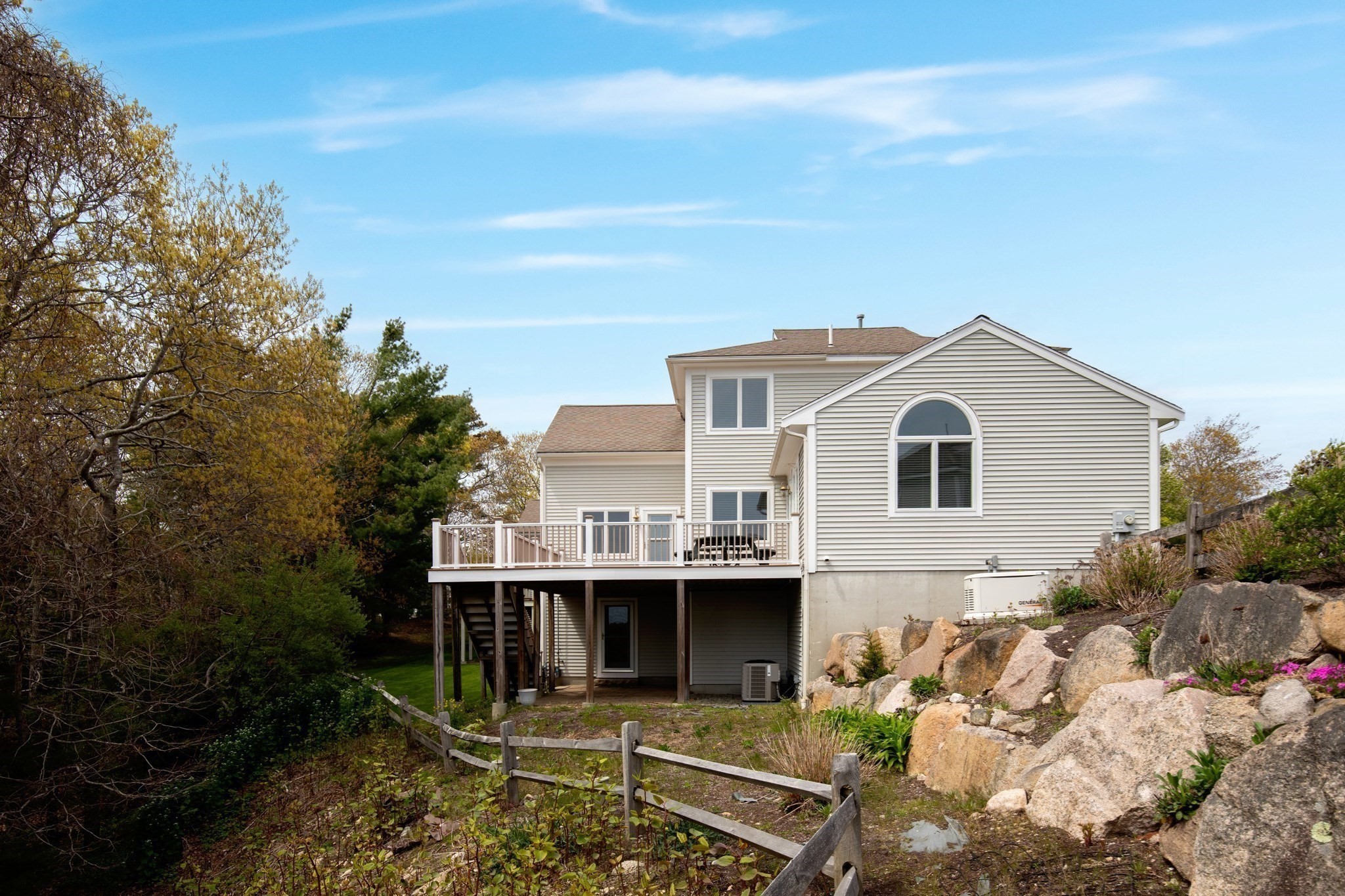 2 Beach Plum Ln Property Photo 4