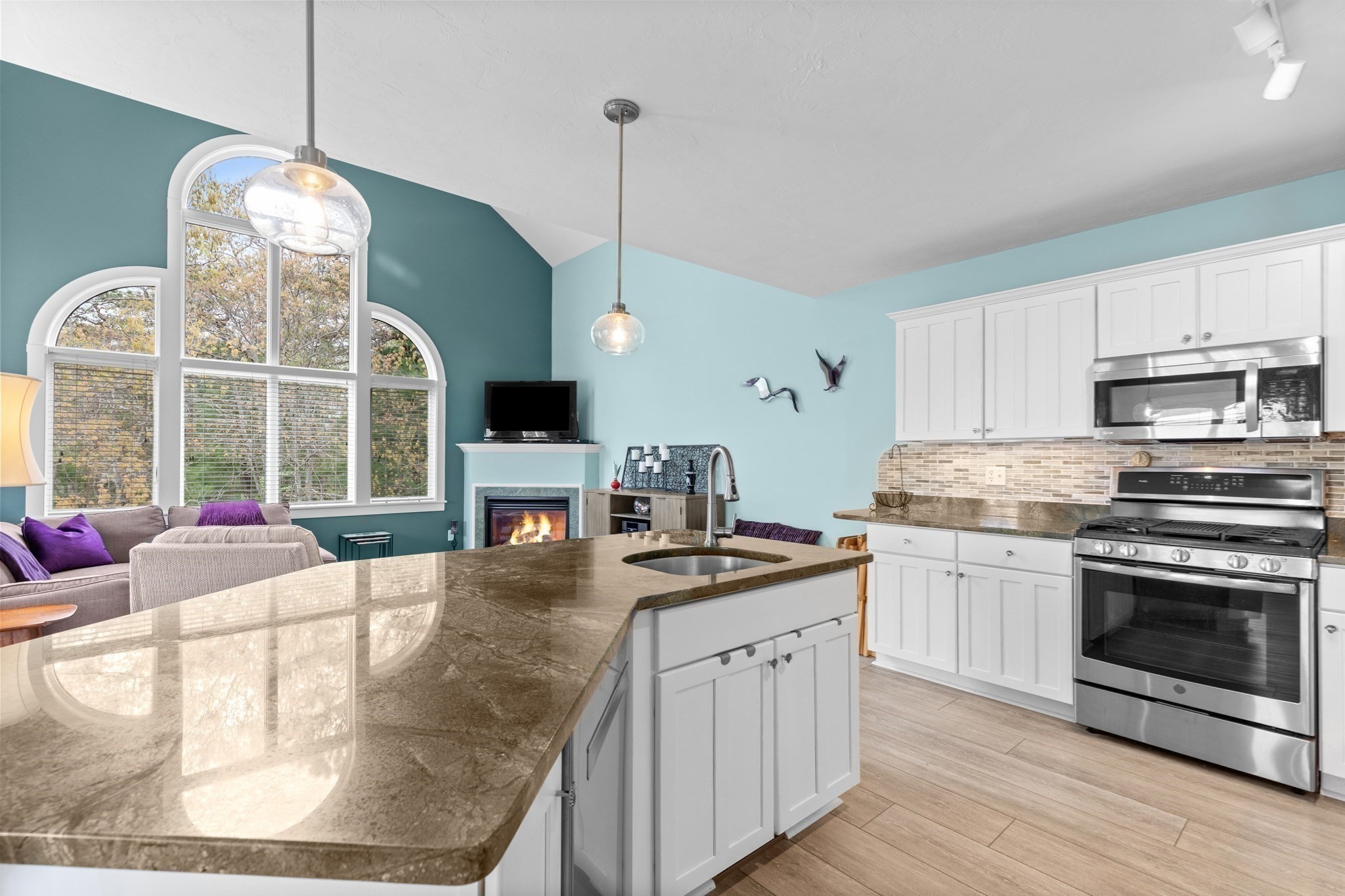 2 Beach Plum Ln Property Photo 11