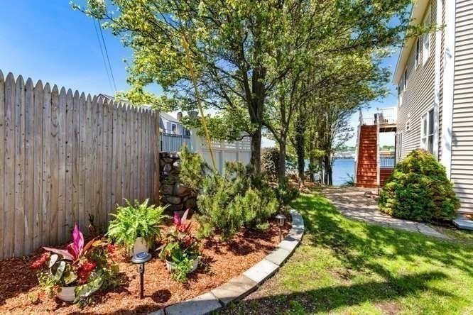 64 Rocky Neck Ave # B Property Photo 4