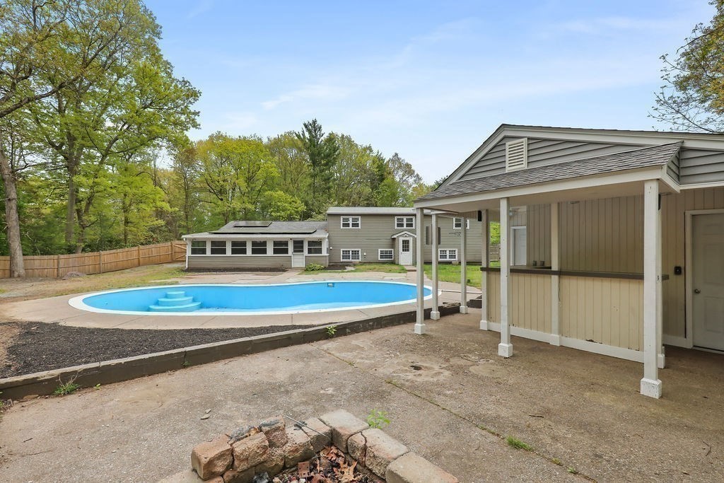 3 Willett Drive Property Photo 24