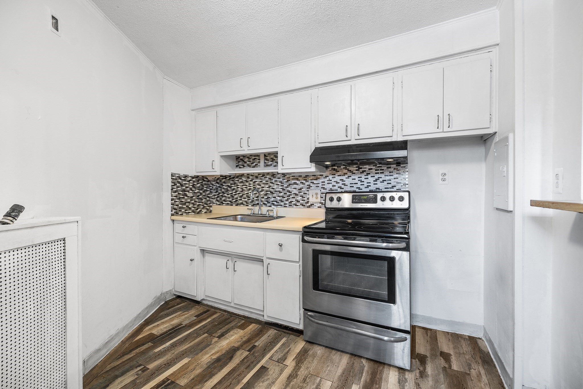 100 Lanark Rd # 8 Property Photo 5