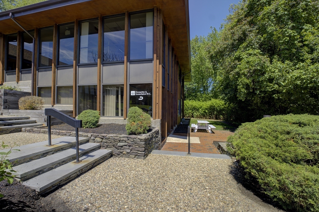 111 Torrey Property Photo 24