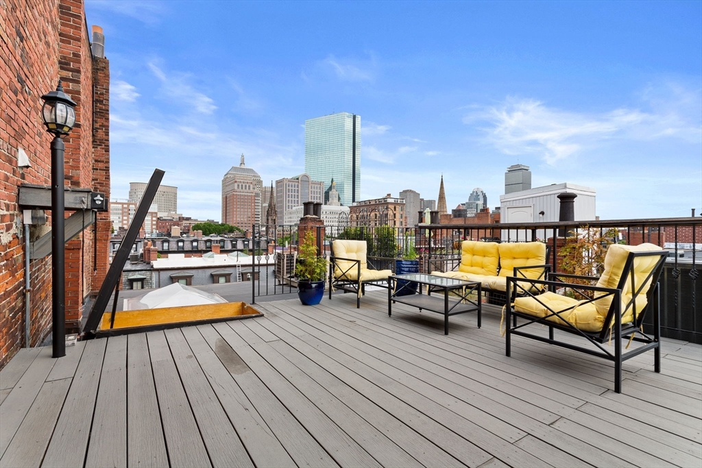127 Beacon St # 51 Property Photo 1