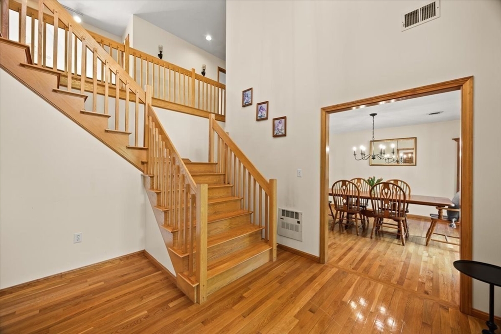 14 Fieldstone Ter Property Photo 5