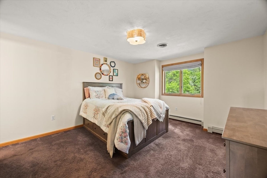14 Fieldstone Ter Property Photo 20