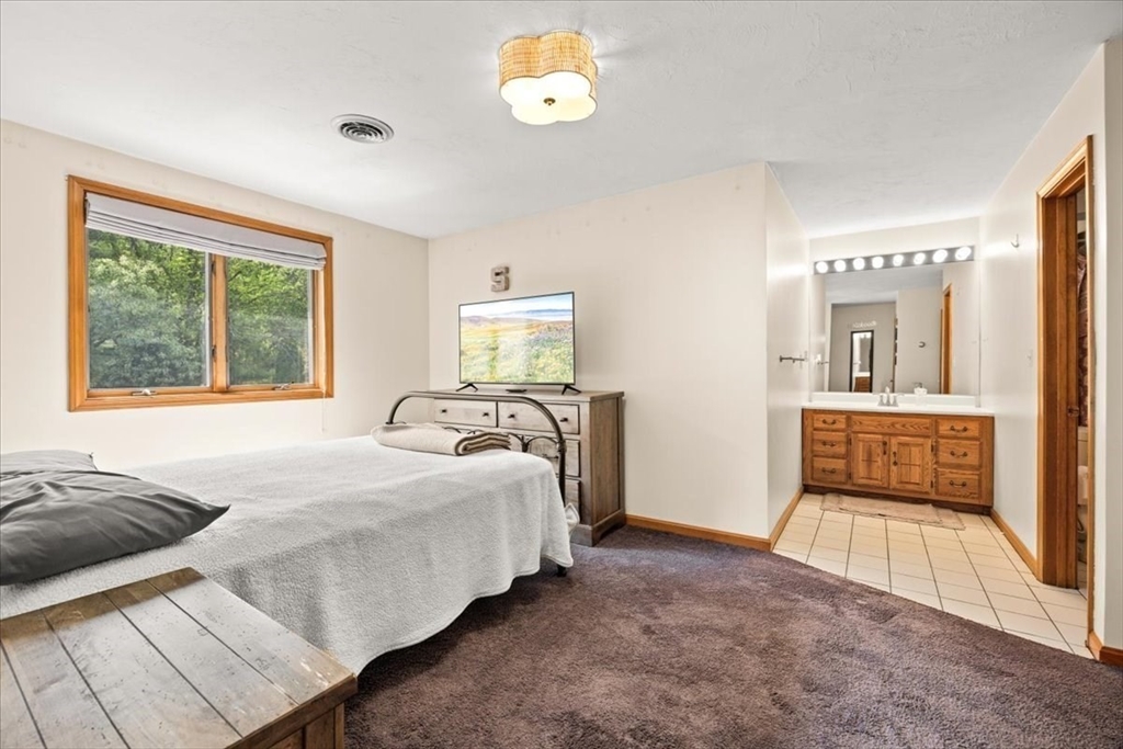 14 Fieldstone Ter Property Photo 25