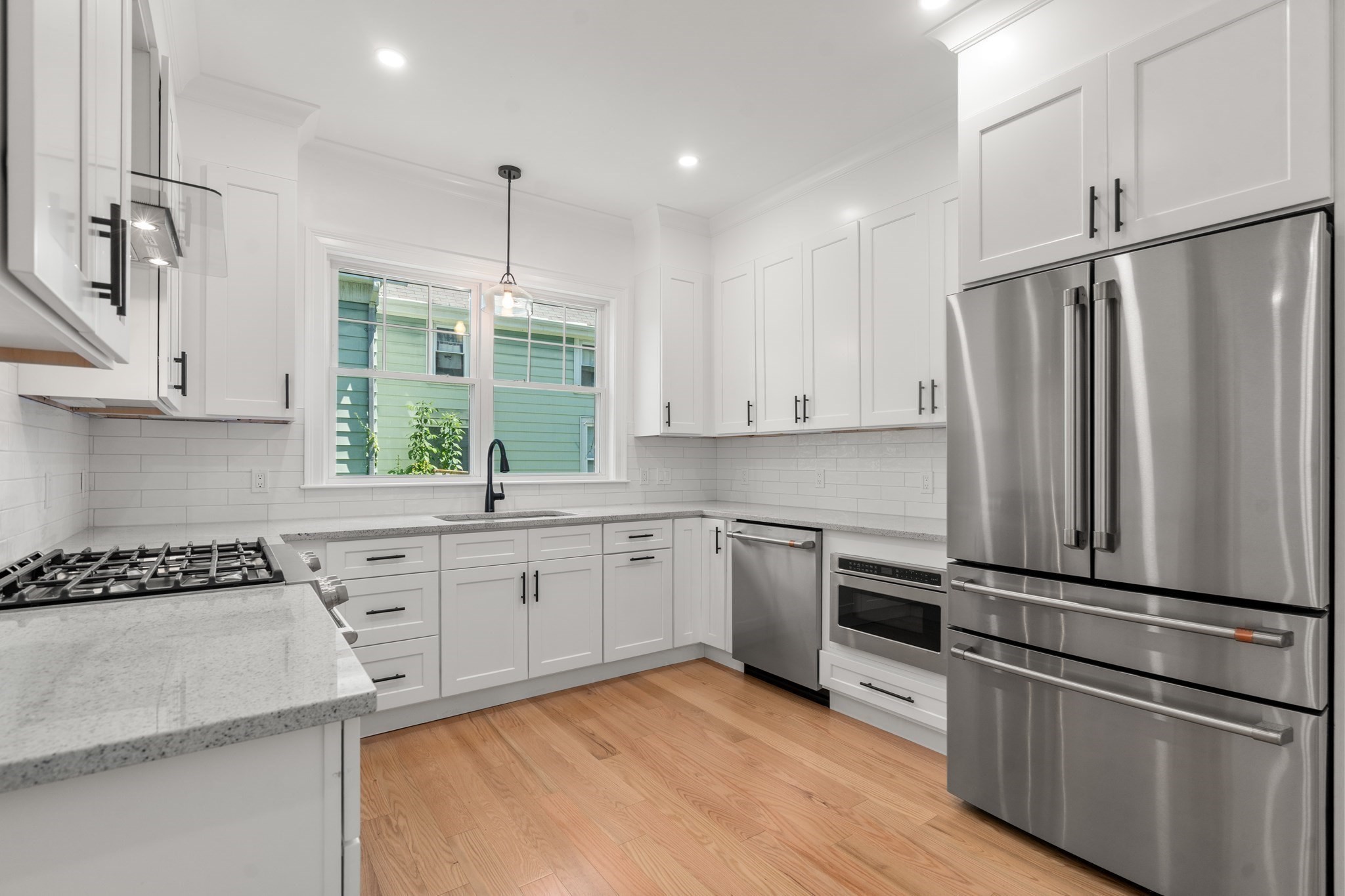 92 Pond Street Property Photo 3