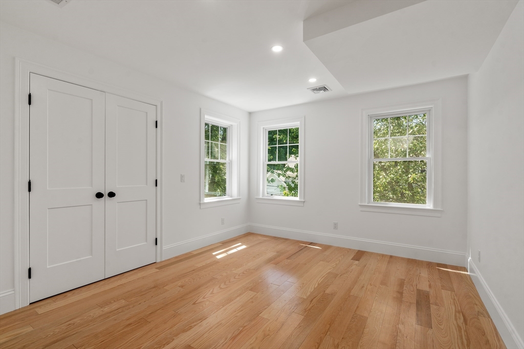 92 Pond Street Property Photo 18