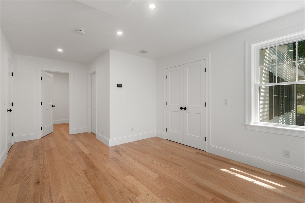 92 Pond Street Property Photo 19