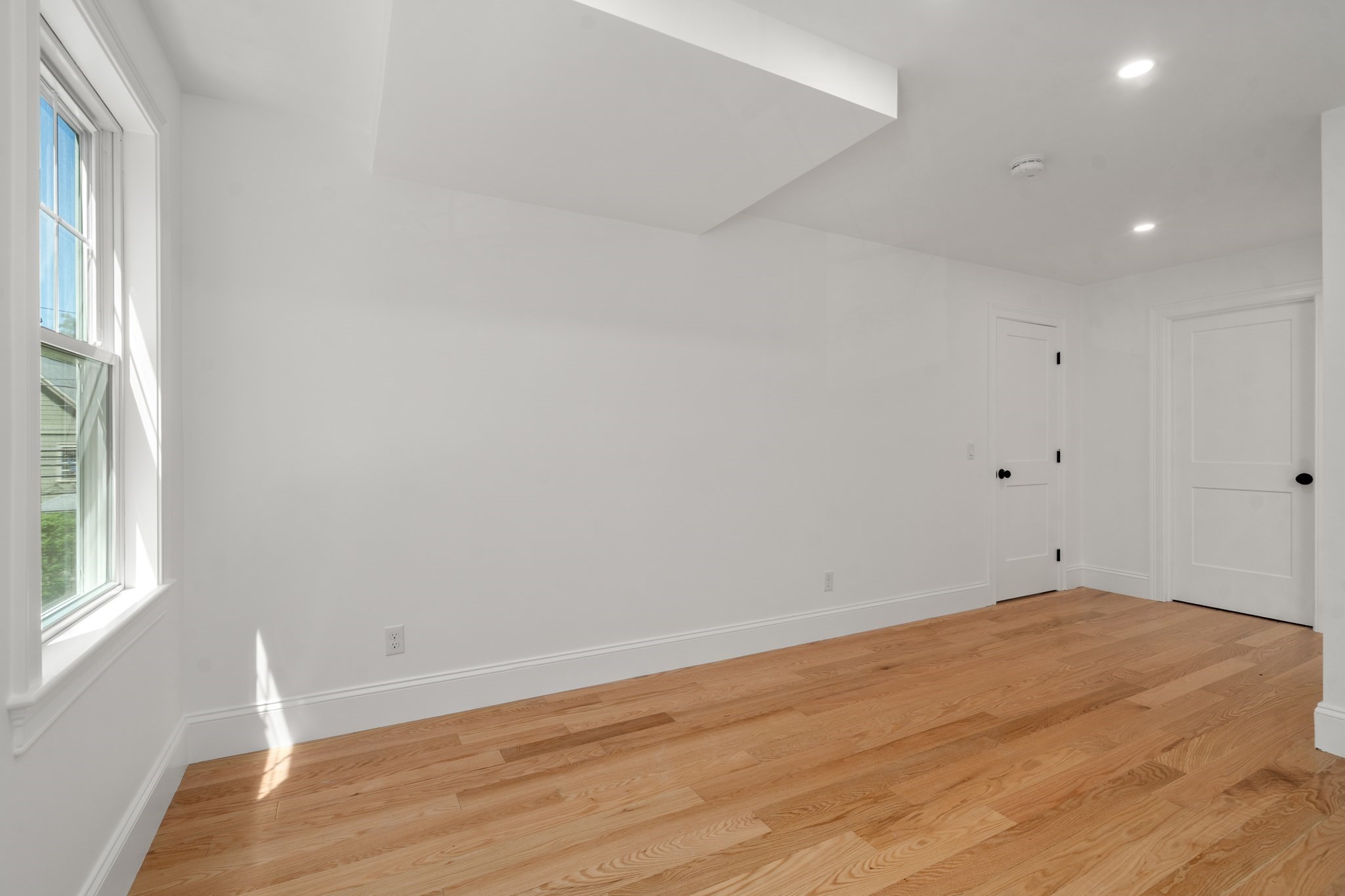 92 Pond Street Property Photo 22