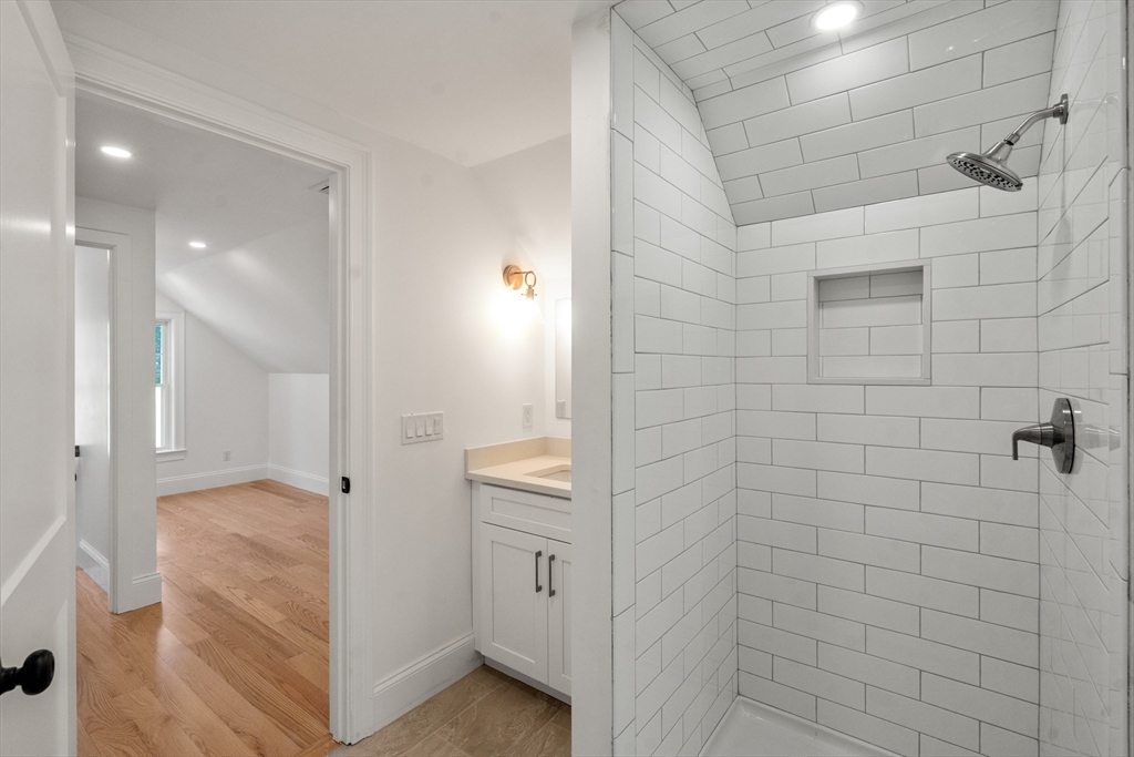 92 Pond Street Property Photo 26