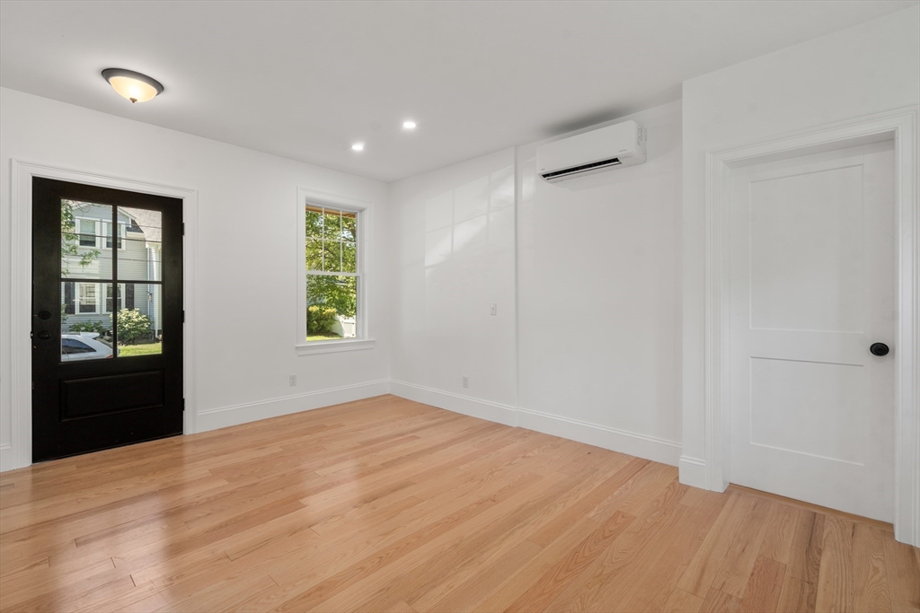 92 Pond Street Property Photo 31