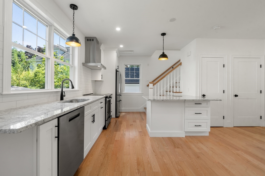 92 Pond Street Property Photo 32