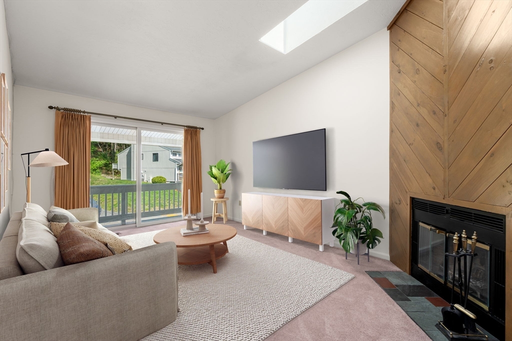 50 Londonderry Rd # 50 Property Photo 6