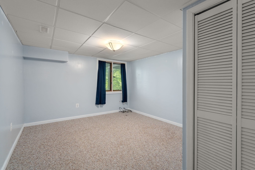 50 Londonderry Rd # 50 Property Photo 19