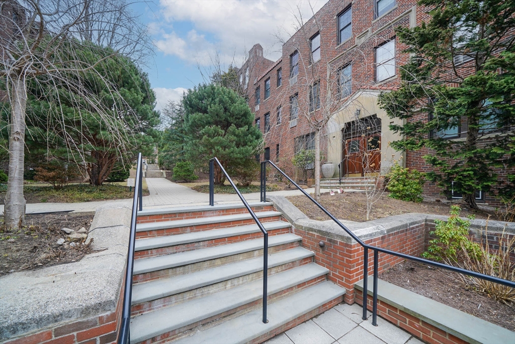 311 Tappan St # 3 Property Photo 1