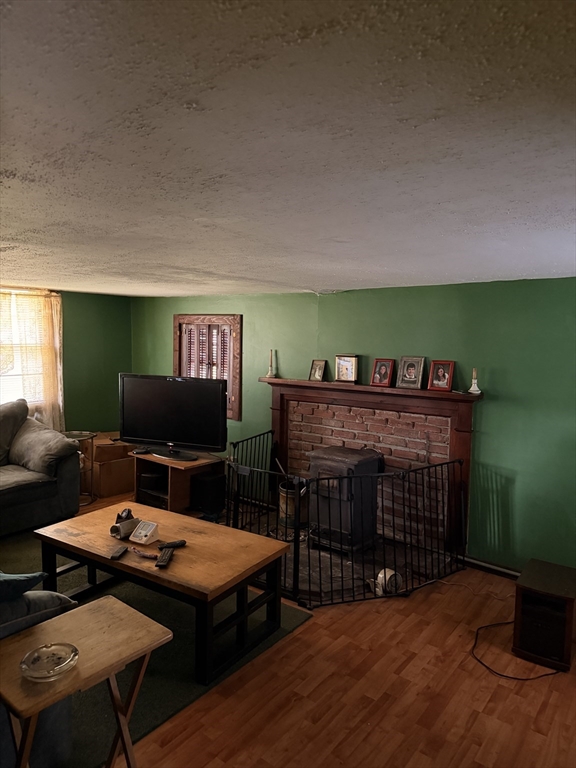 167 Schoosett St Property Photo 11