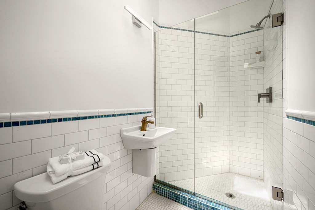 107 Jersey # 15 Property Photo 13