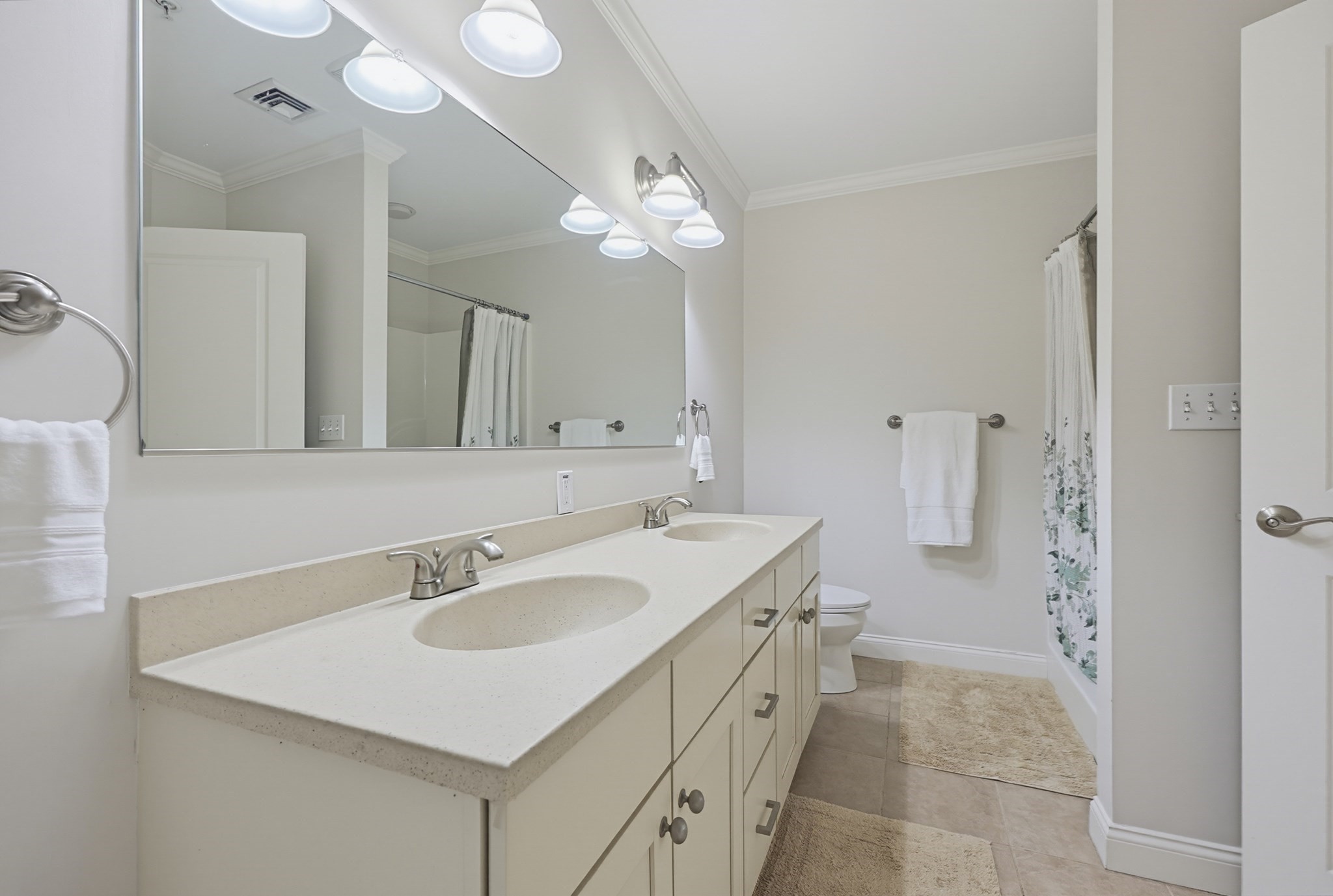 501 Cabot St # 2 Property Photo 16