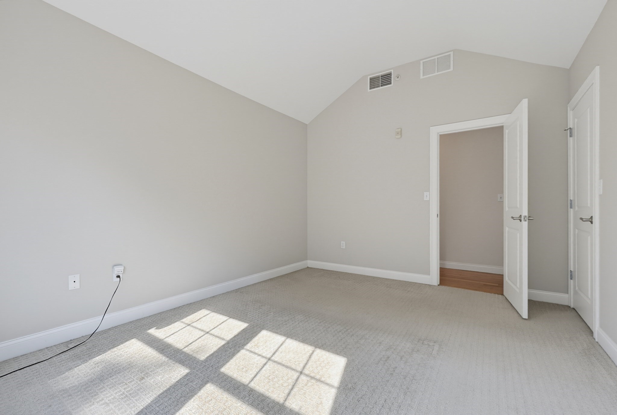 501 Cabot St # 2 Property Photo 17