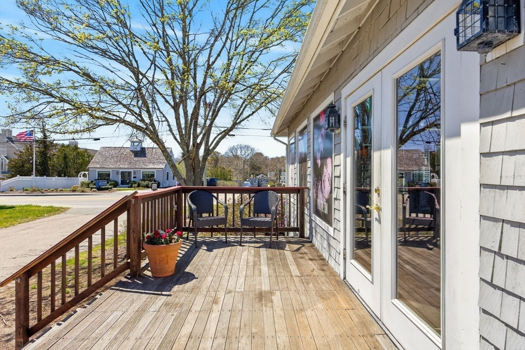 87 Davis Straits Property Photo 6