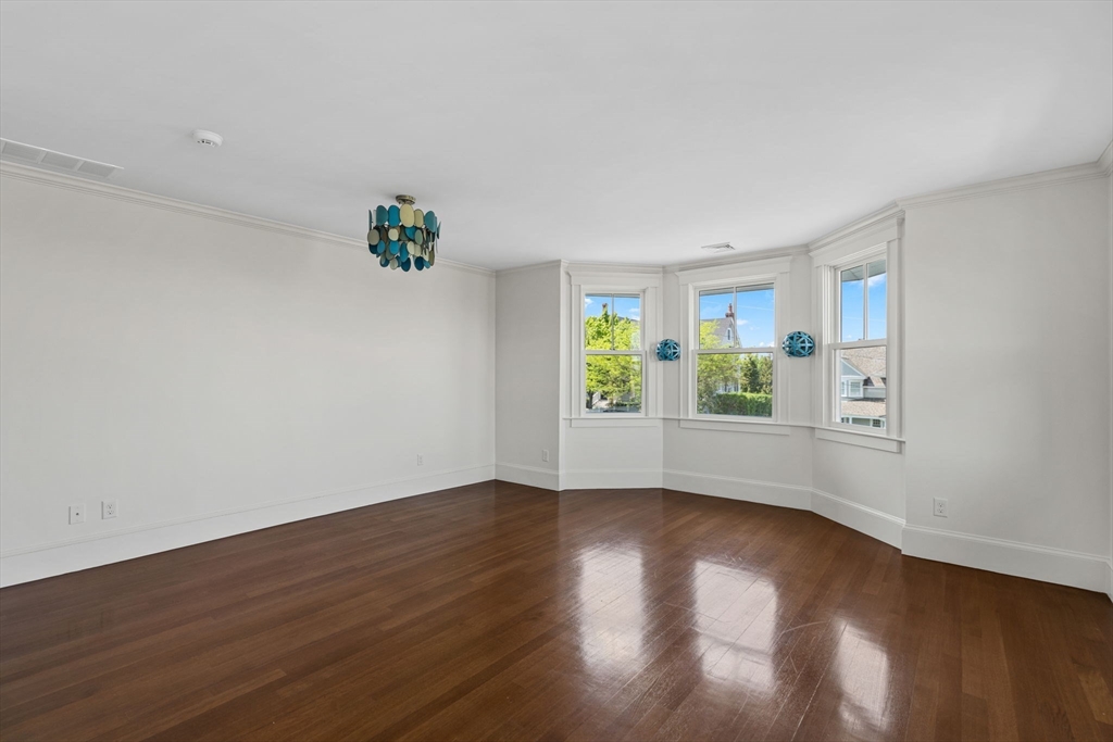 48 Whiton Ave Property Photo 27