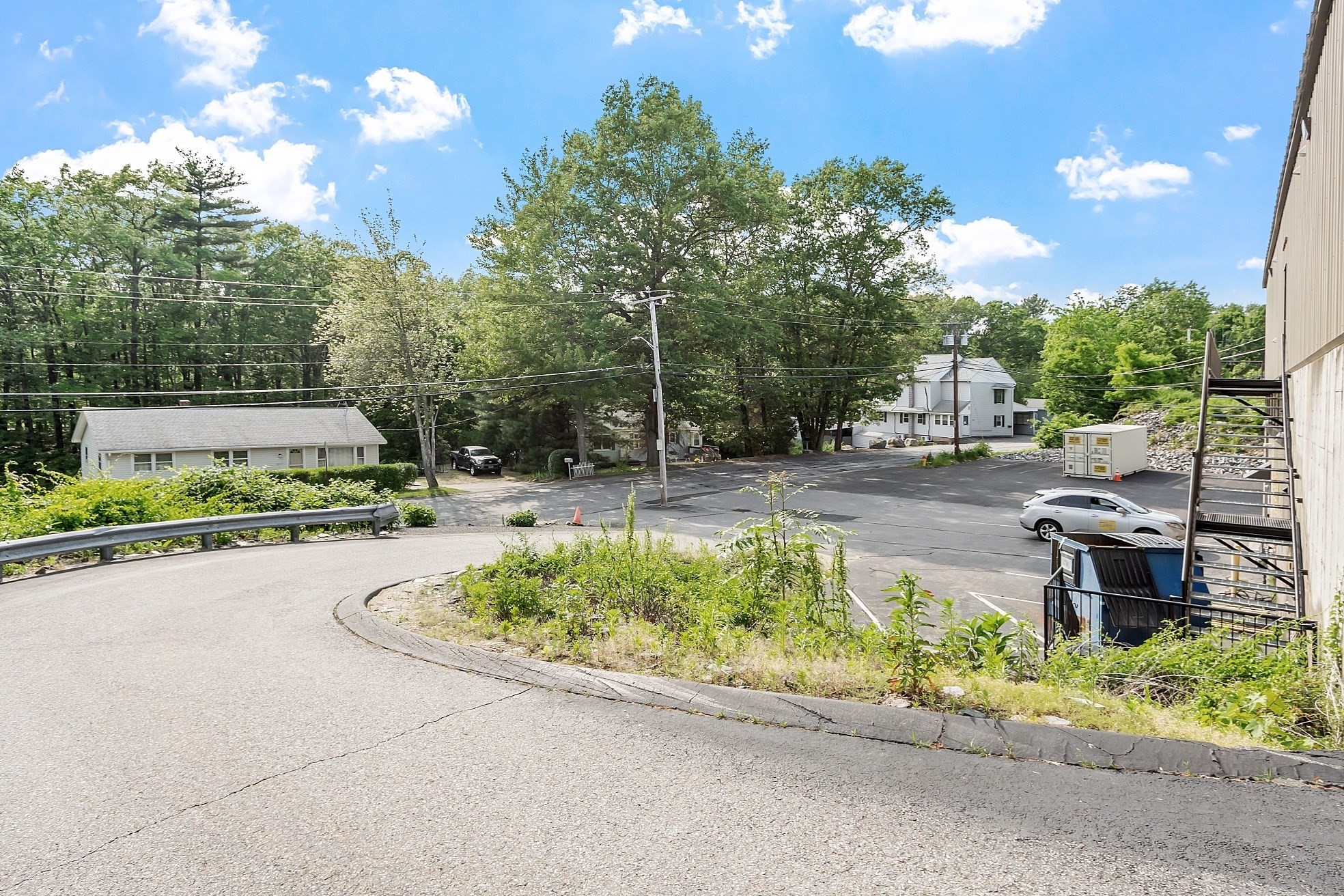 67 Whalon Street Property Photo 10