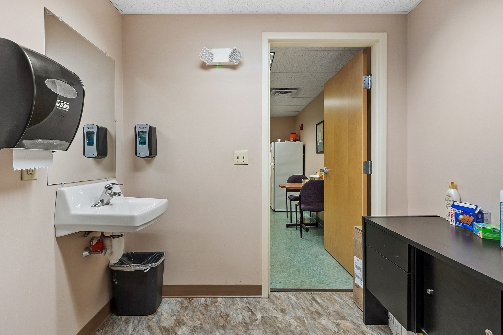67 Whalon Street Property Photo 24