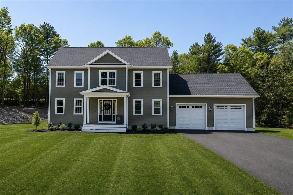 90 Howland Rd Property Photo 1