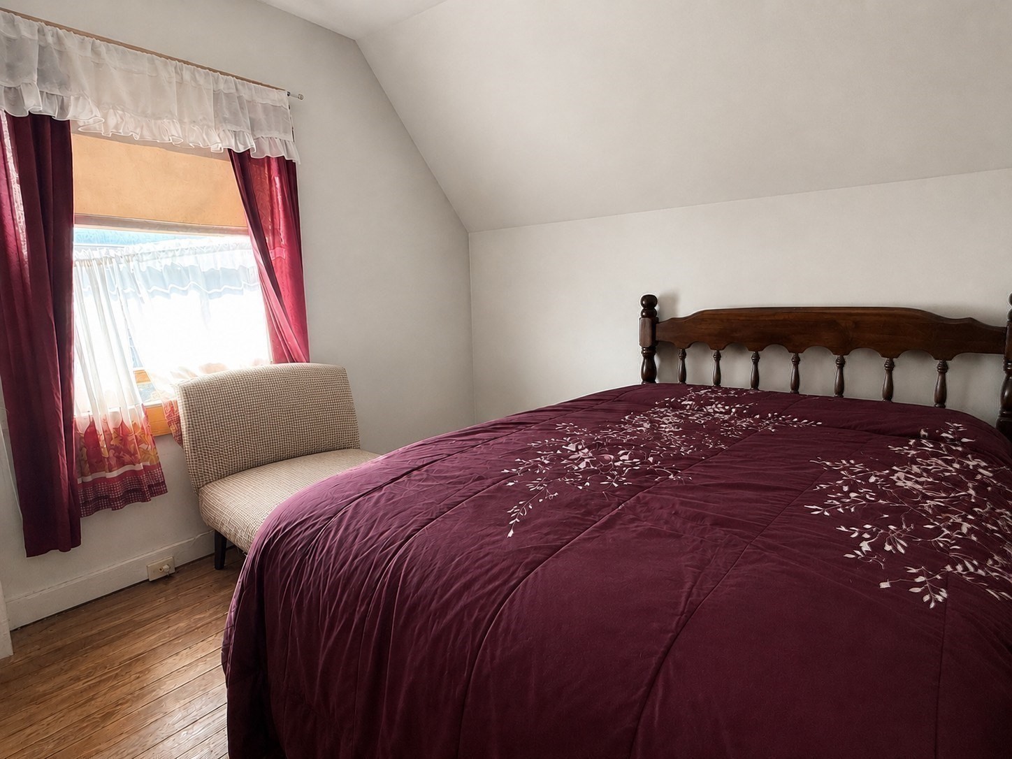 19 Perkins Avenue Property Photo 11