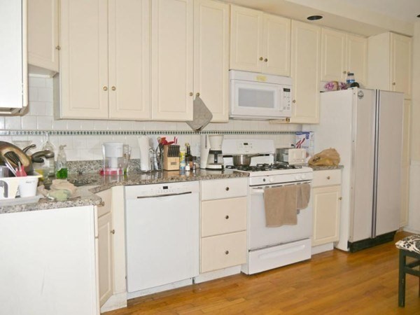 38 Sciarappa Street Property Photo 9