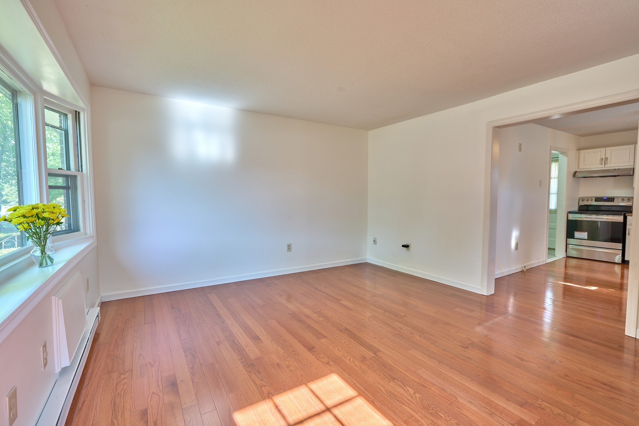 179 Pleasant Valley St # A Property Photo 2