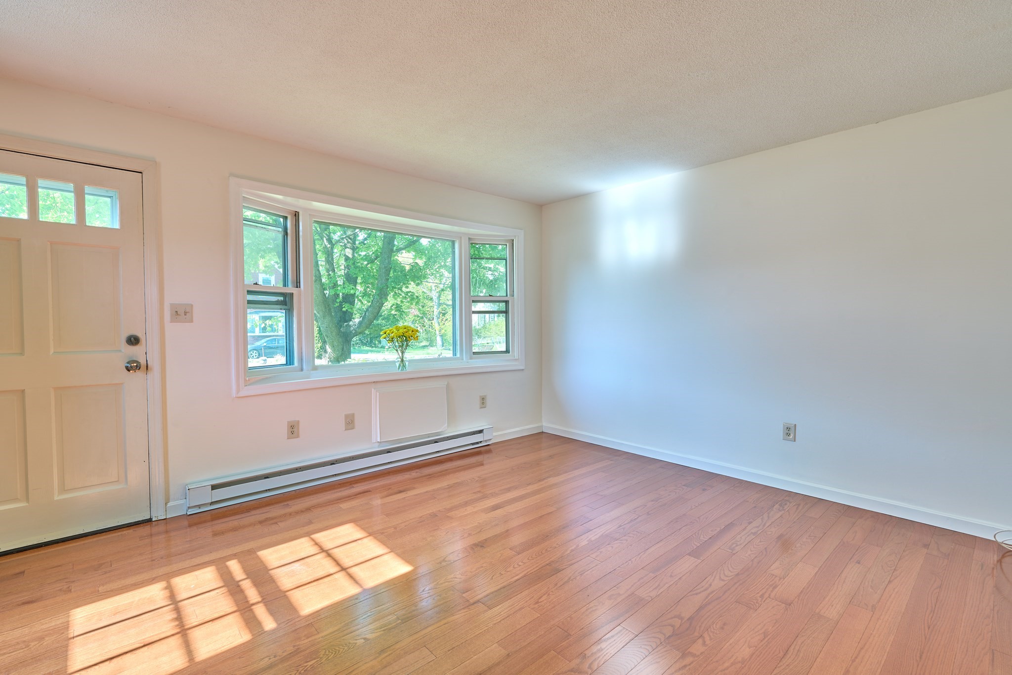179 Pleasant Valley St # A Property Photo 4