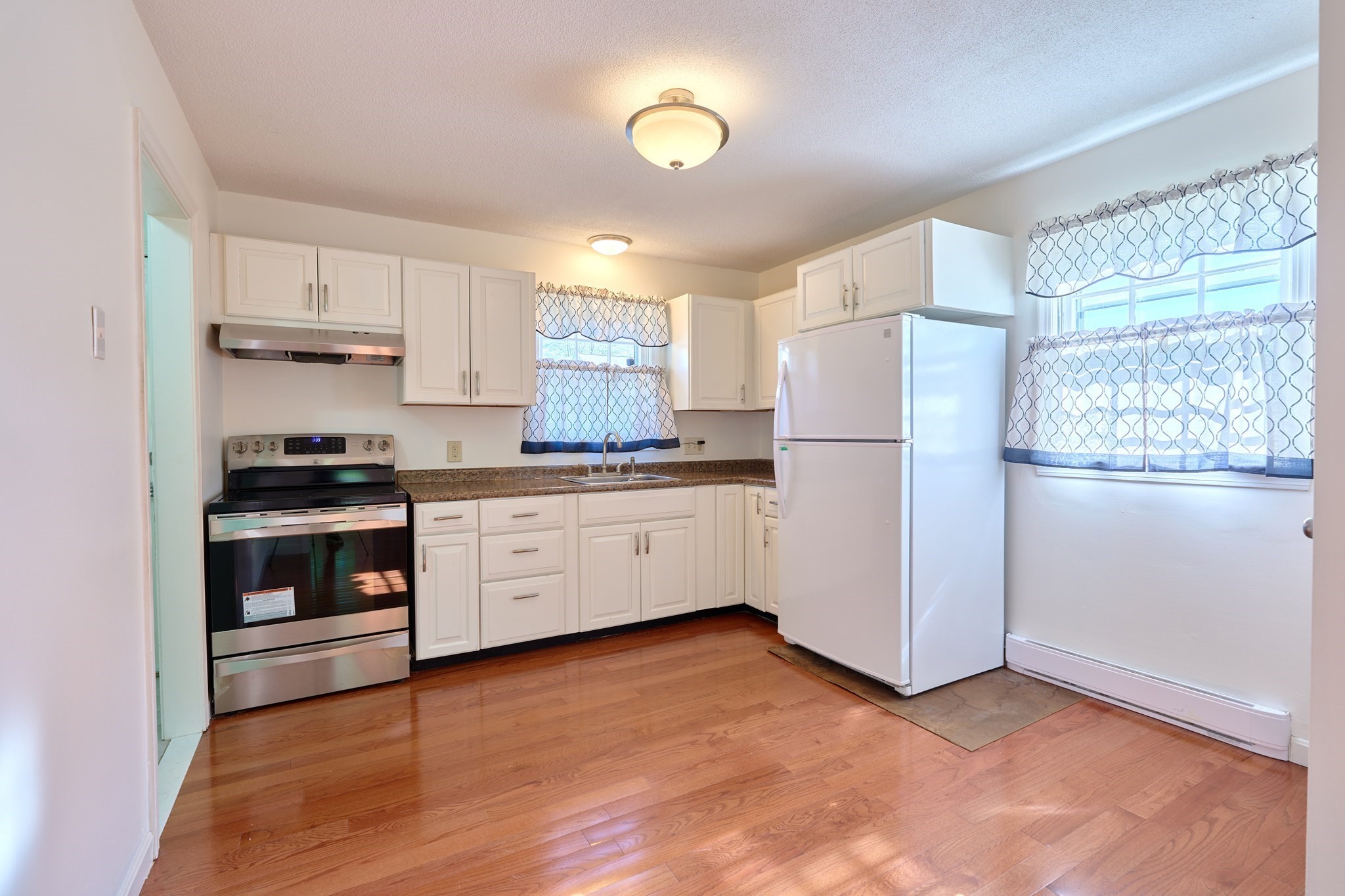 179 Pleasant Valley St # A Property Photo 7