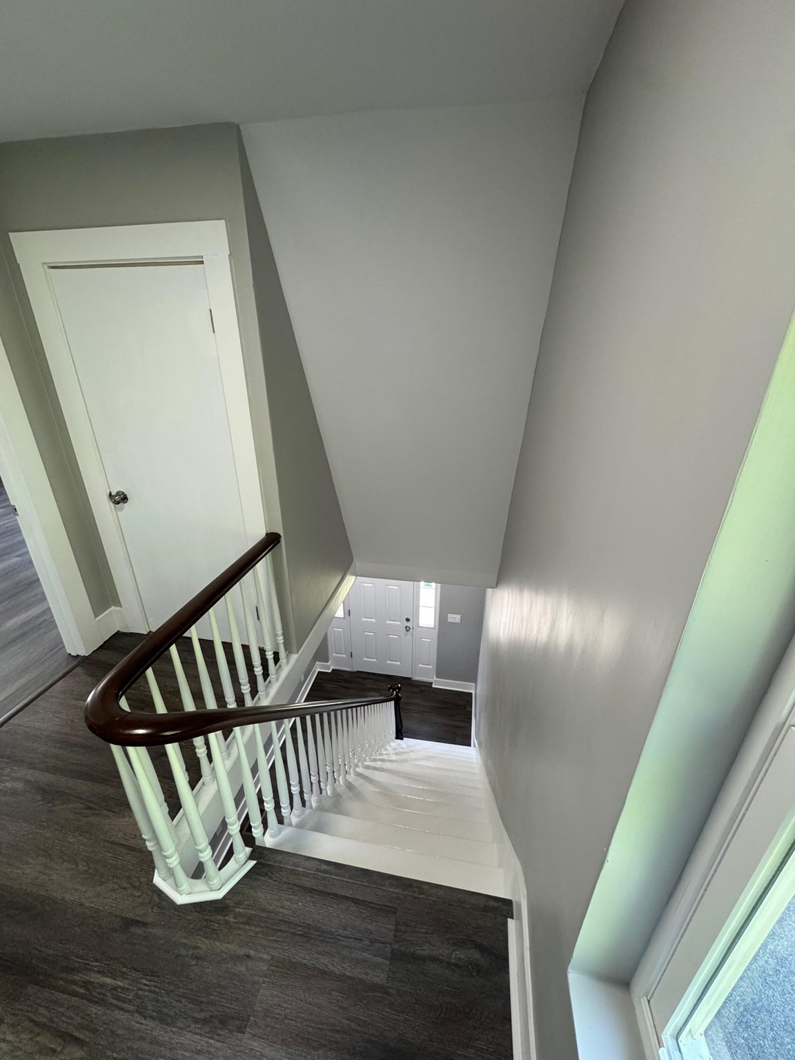 32 Main St Property Photo 26