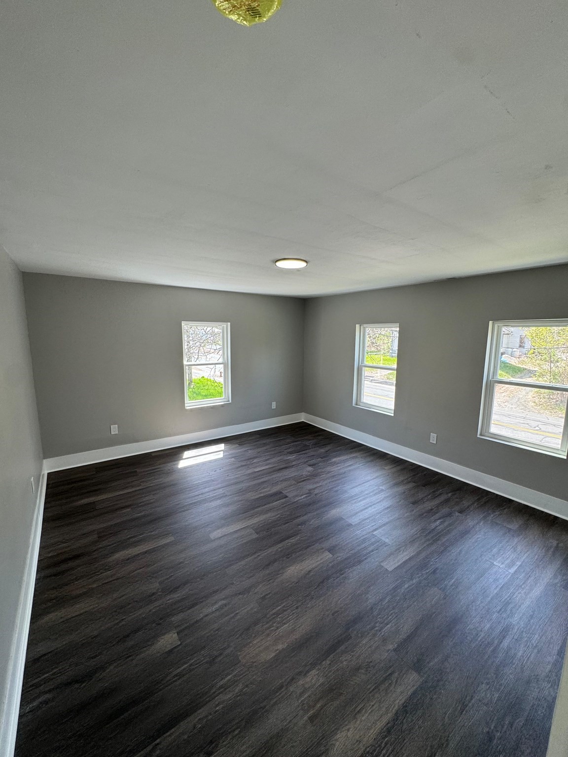 32 Main St Property Photo 34