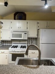 33 Princeton Street Bsmt Property Photo 2