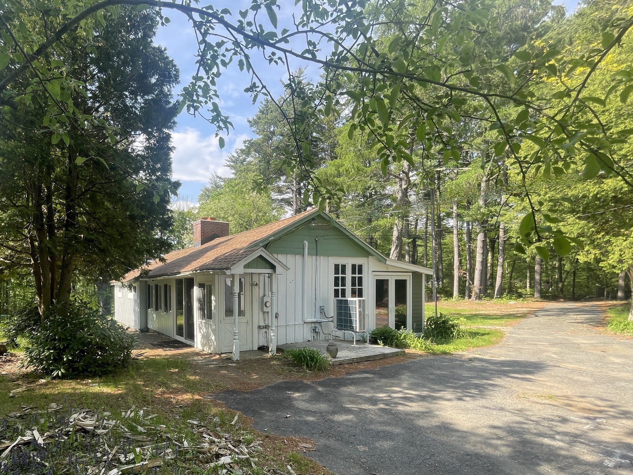32 Hollow Rd