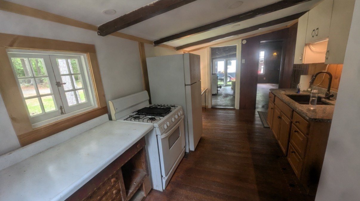 32 Hollow Rd Property Photo 9