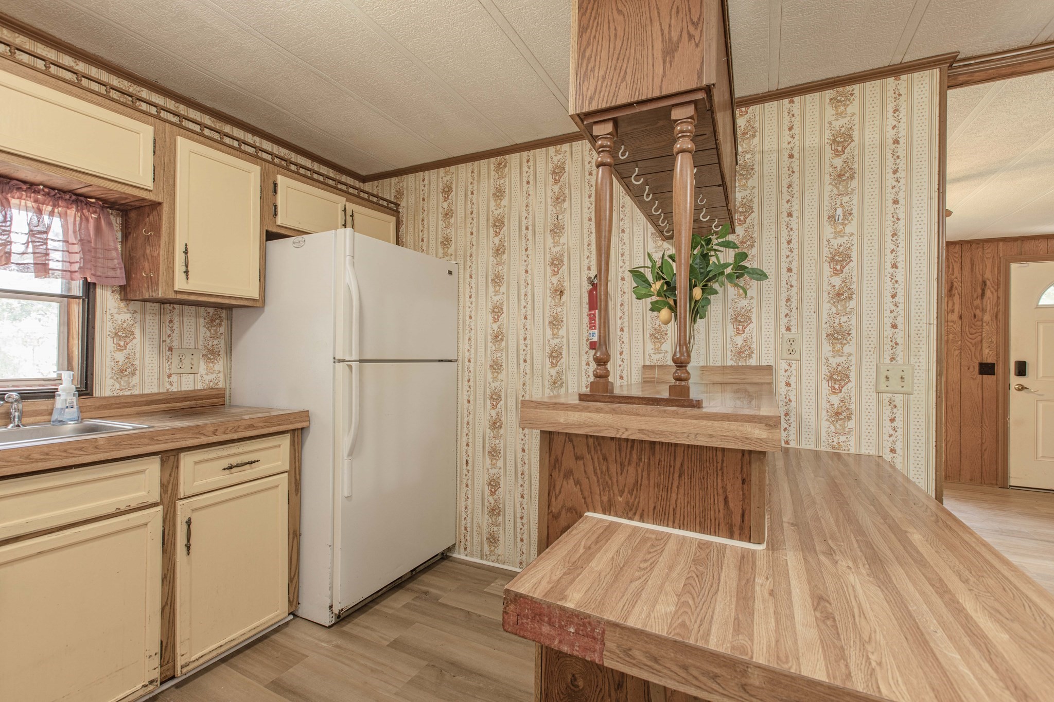 39 Friendship Drive Property Photo 14