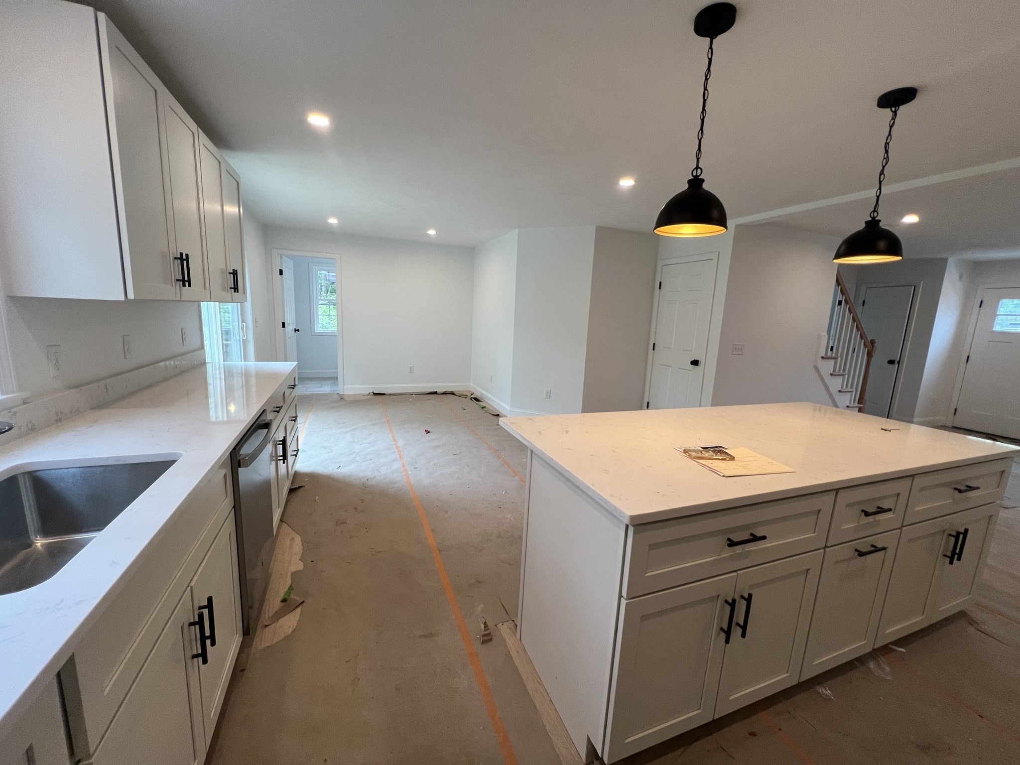 39 Lincoln Street # A Property Photo 6