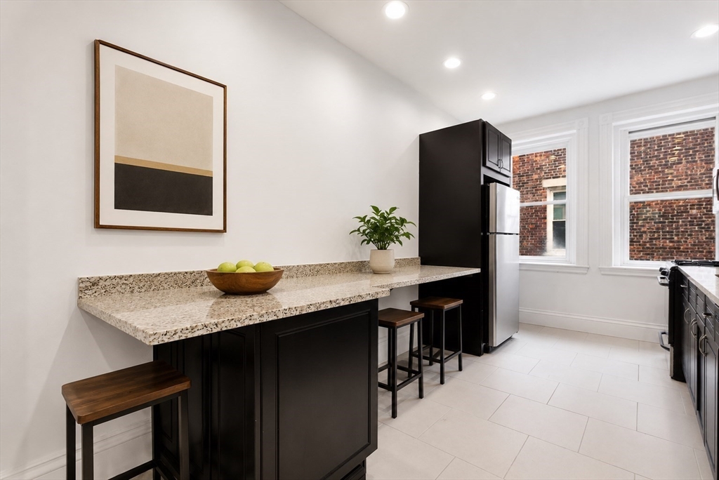 181 Harvard St # 2 Property Photo 3