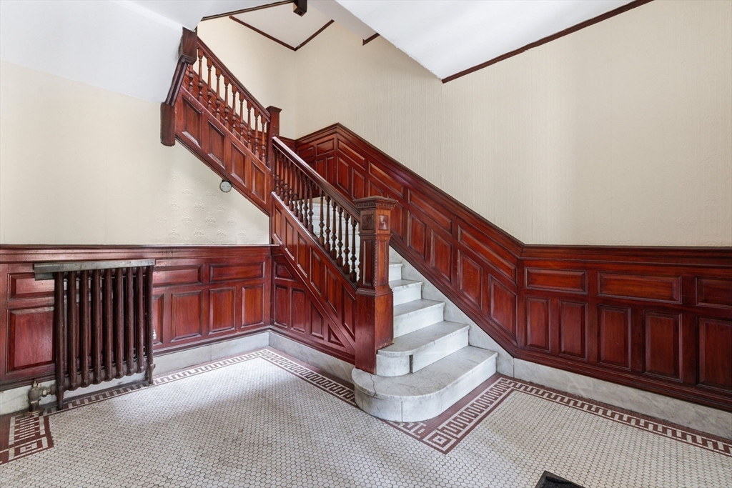 181 Harvard St # 2 Property Photo 12