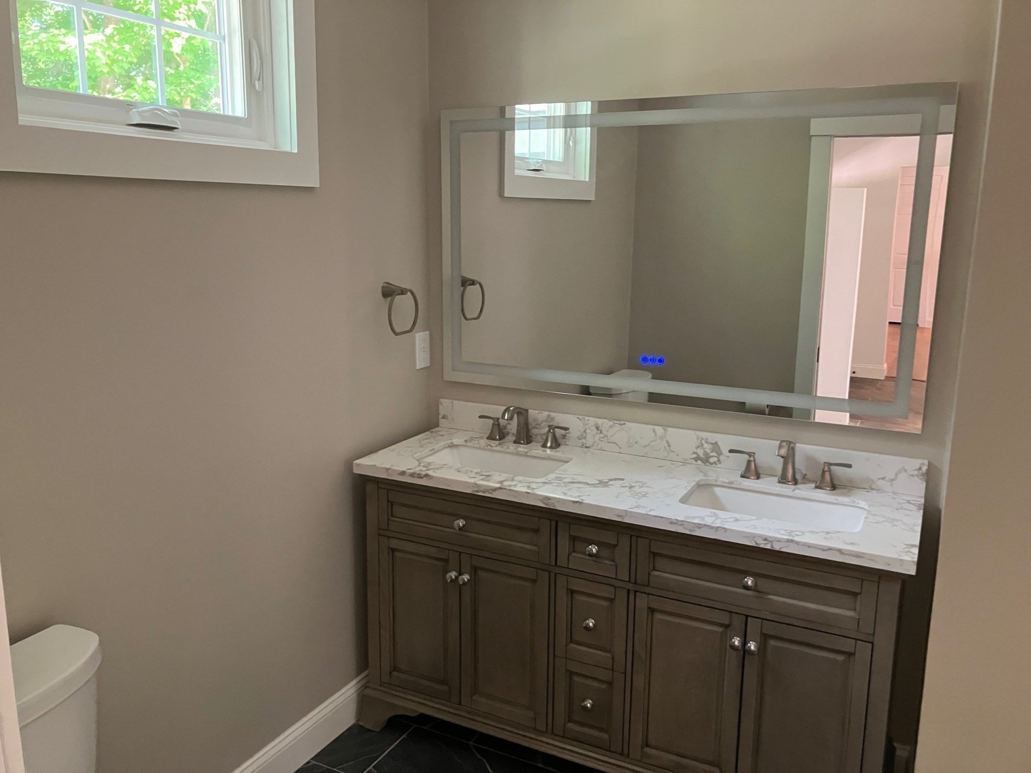 35 West Street Property Photo 16