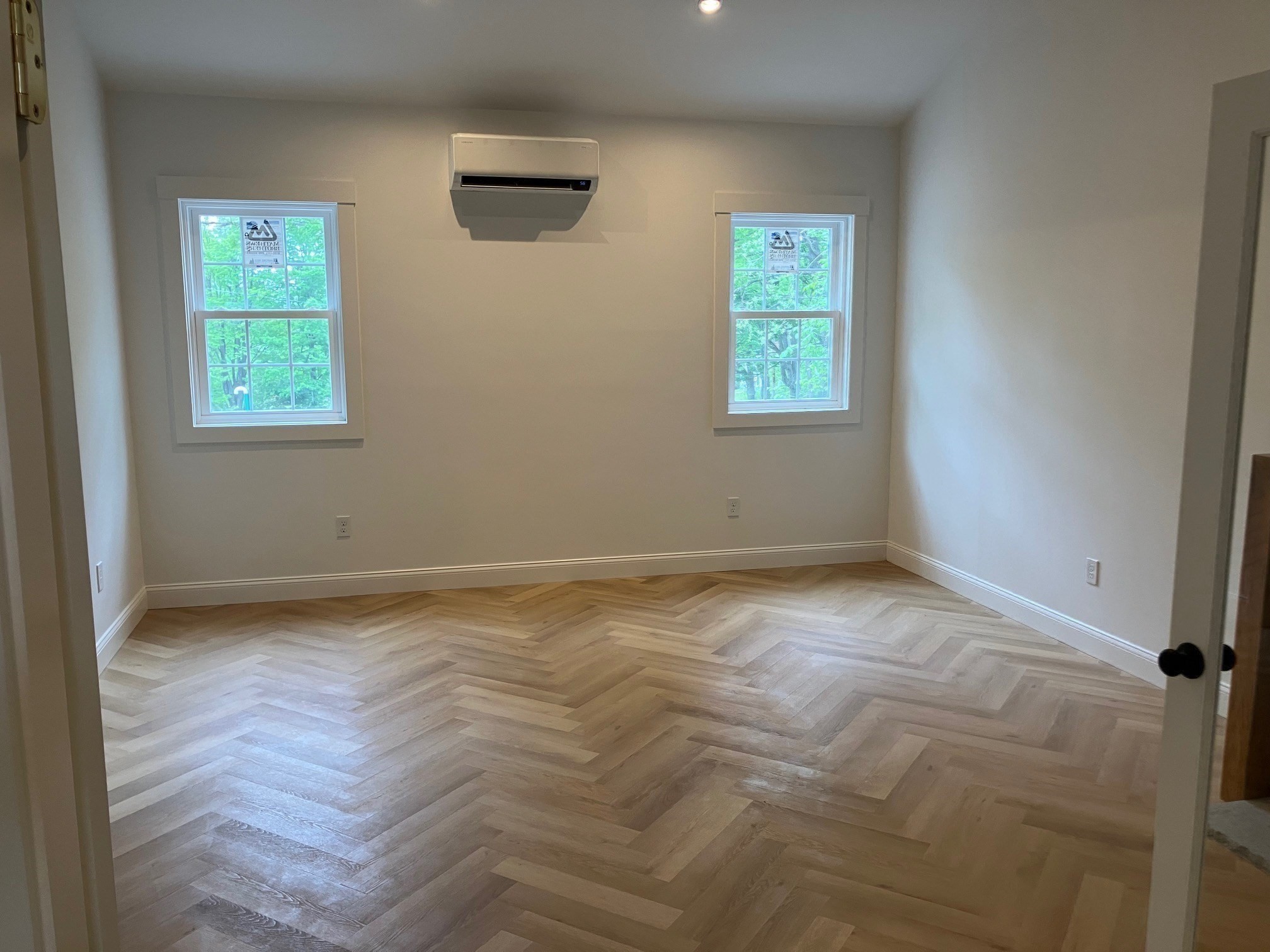 35 West Street Property Photo 22