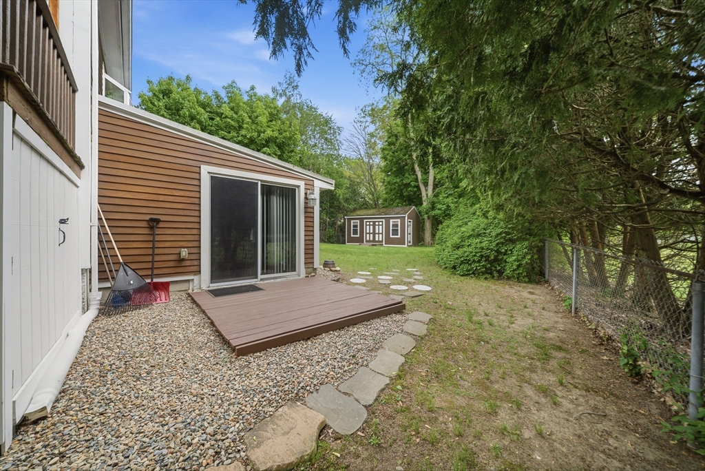 33 Quincy St Property Photo 39