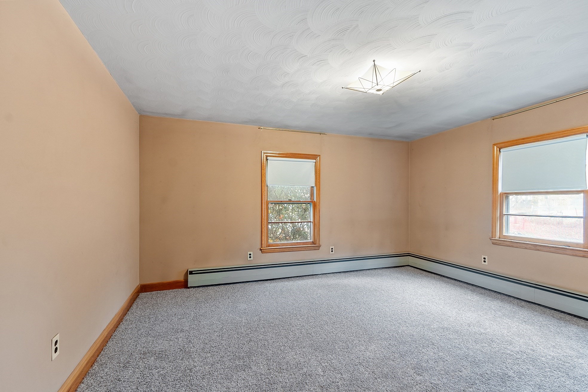 1064 Lakeview Ave Property Photo 8