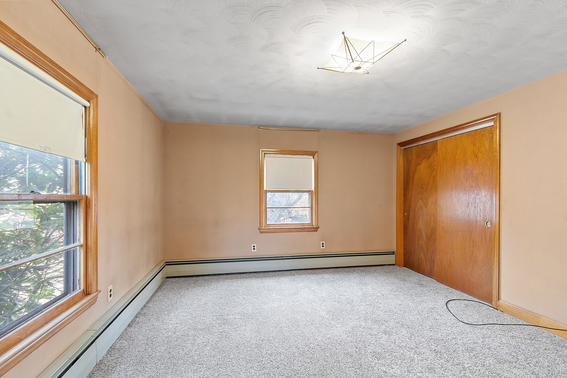 1064 Lakeview Ave Property Photo 9