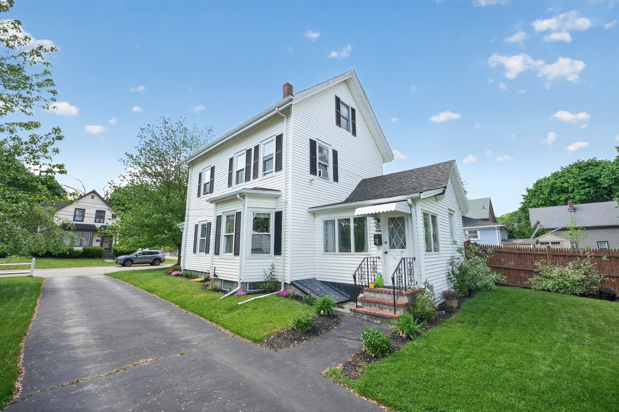 32 Grant Avenue Property Photo 2