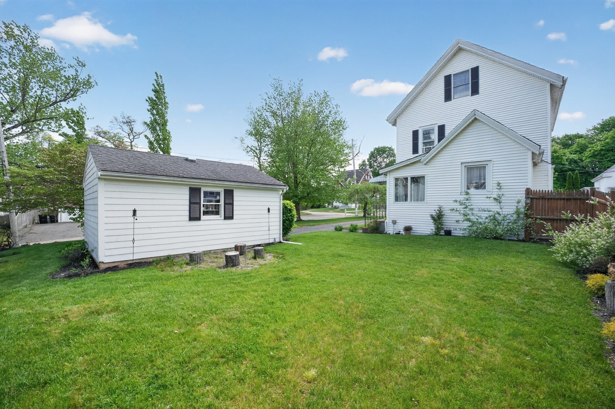 32 Grant Avenue Property Photo 8